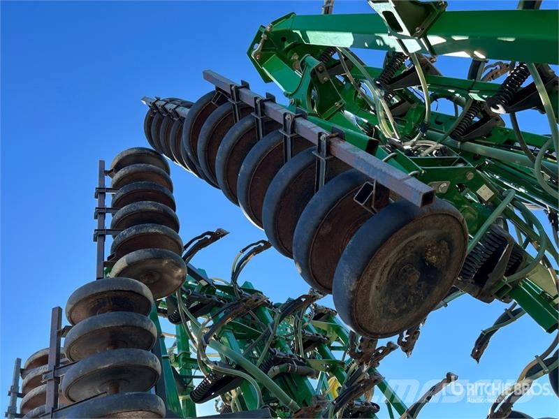 John Deere 1830 61 ft Air Drill 条播机