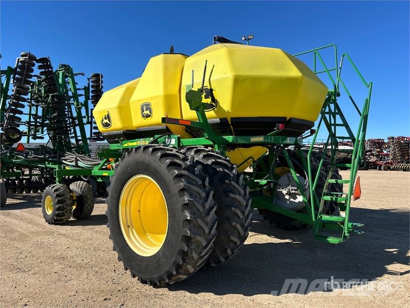 John Deere 1830 61 ft Air Drill 条播机