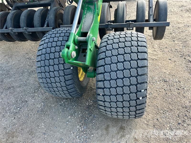 John Deere 1830 61 ft Air Drill 条播机