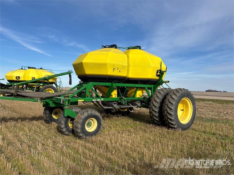 John Deere 1830 61 ft Air Drill 鑽頭
