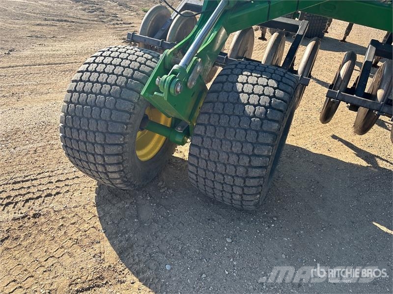 John Deere 1830 61 ft Air Drill Sējmašīnas