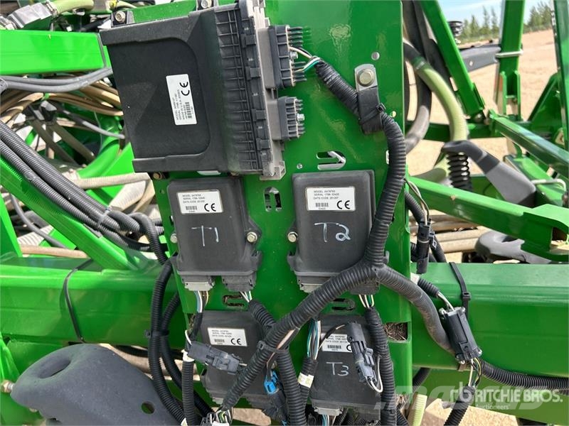 John Deere 1830 61 ft Air Drill 条播机
