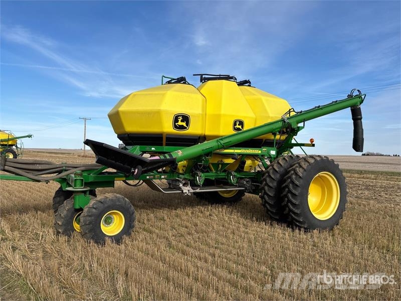 John Deere 1830 61 ft Air Drill 鑽頭
