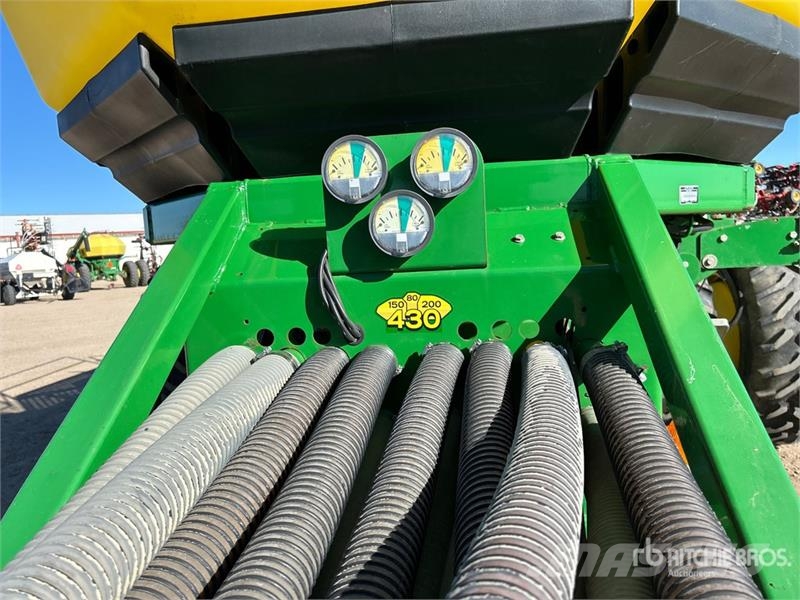 John Deere 1830 61 ft Air Drill 条播机