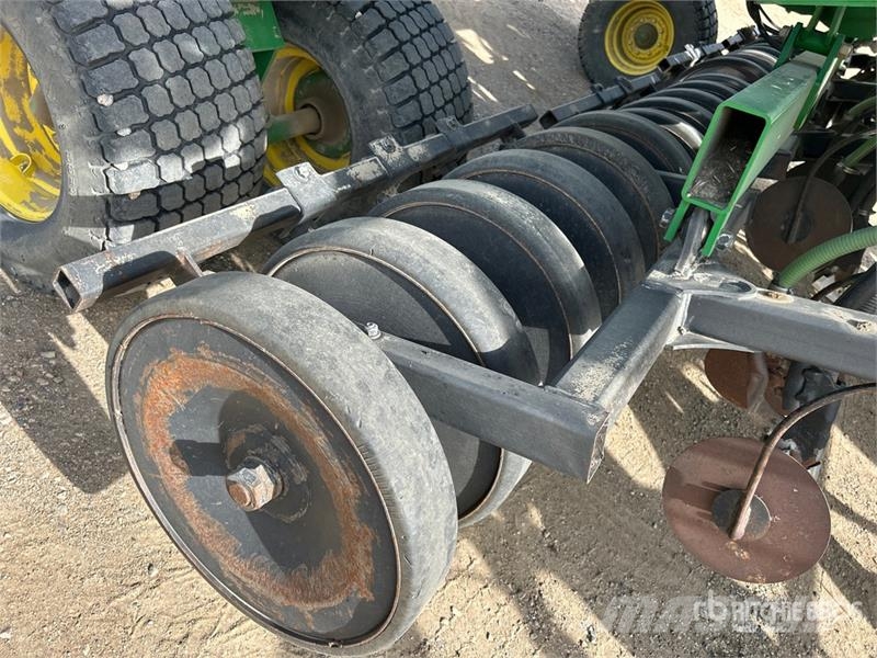 John Deere 1830 61 ft Air Drill 条播机