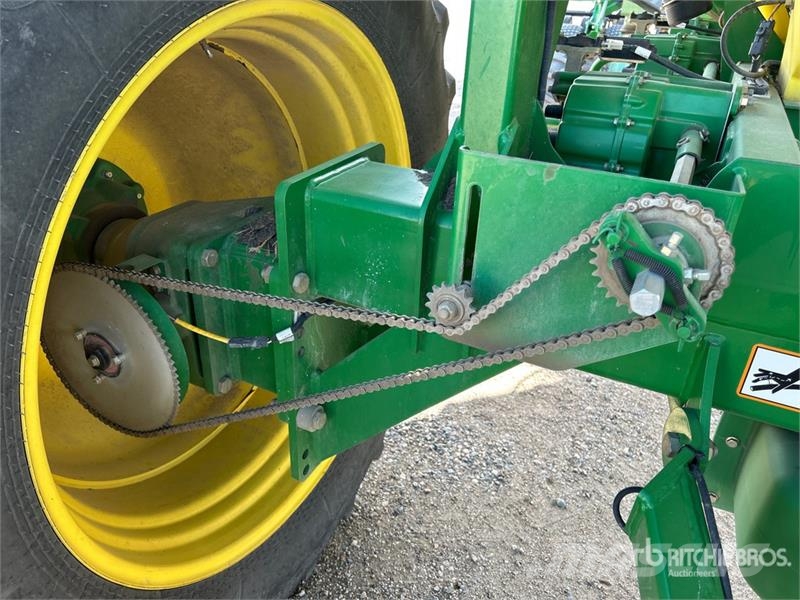 John Deere 1830 61 ft Air Drill 条播机
