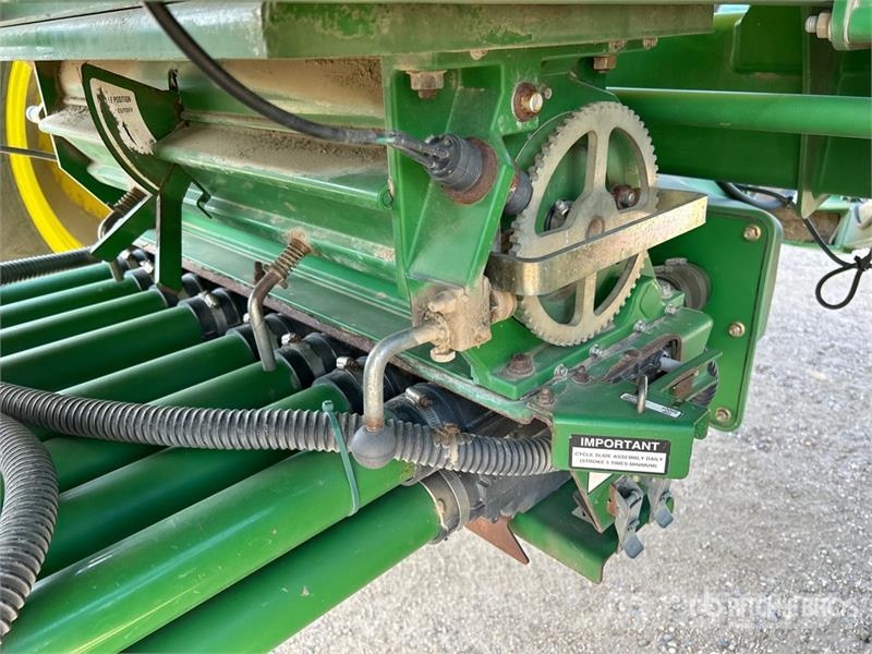 John Deere 1830 61 ft Air Drill 条播机