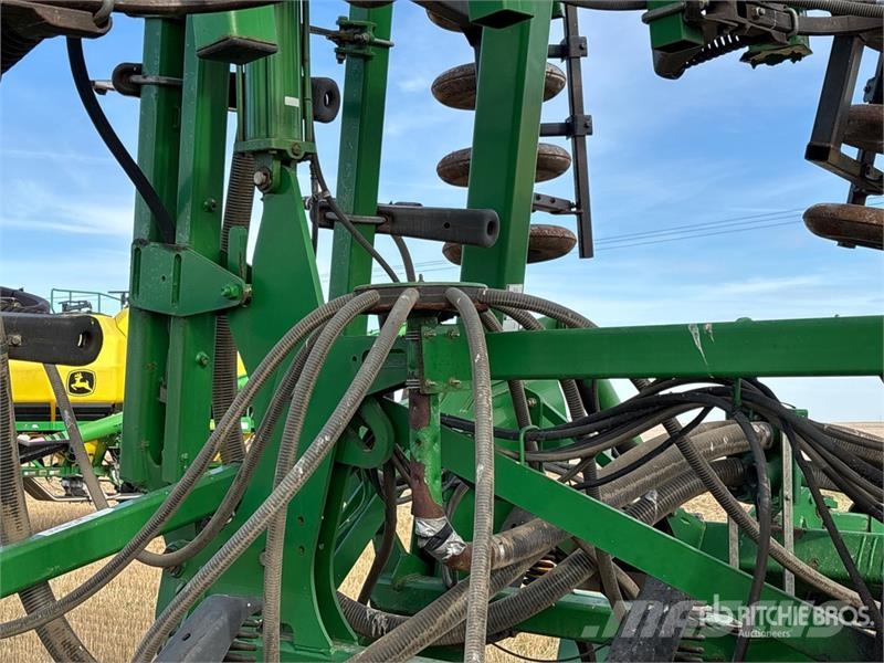 John Deere 1830 61 ft Air Drill 鑽頭