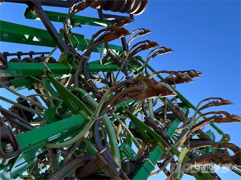 John Deere 1830 61 ft Air Drill 条播机