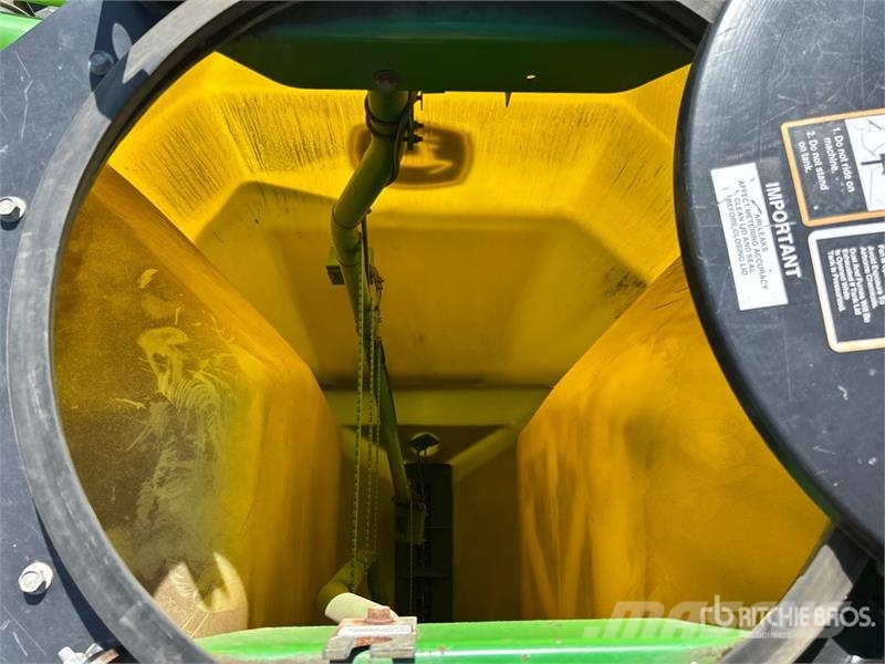 John Deere 1830 61 ft Air Drill 条播机