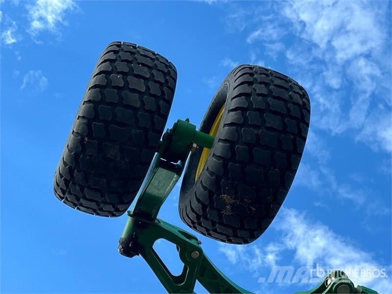 John Deere 1830 61 ft Air Drill 条播机