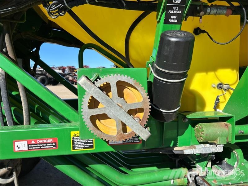 John Deere 1830 61 ft Air Drill 条播机