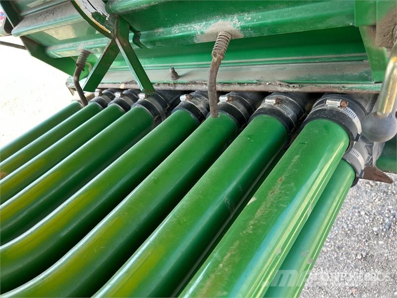 John Deere 1830 61 ft Air Drill 条播机