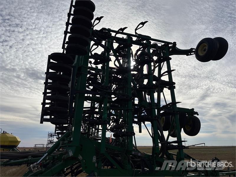 John Deere 1830 61 ft Air Drill 鑽頭