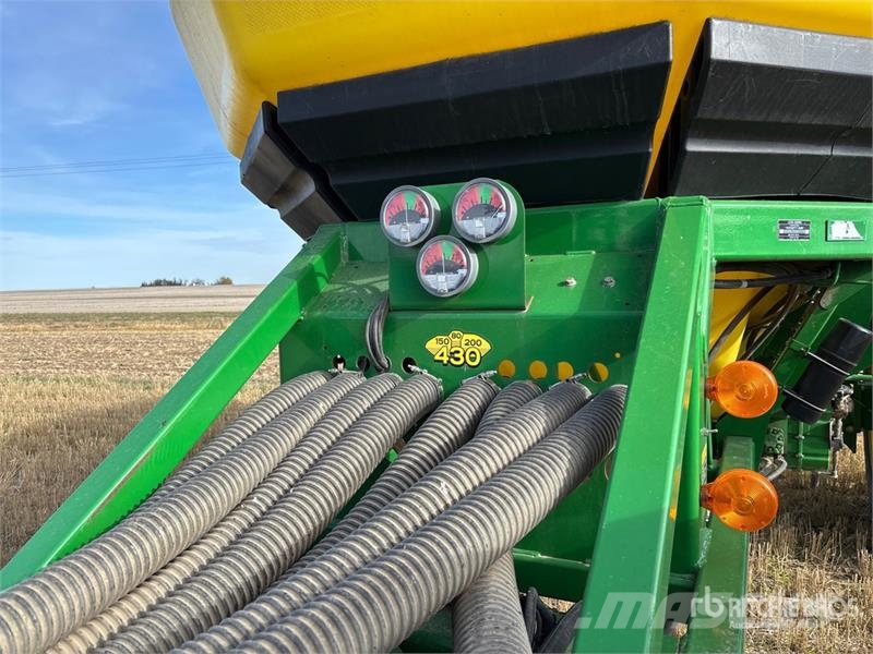 John Deere 1830 61 ft Air Drill 鑽頭