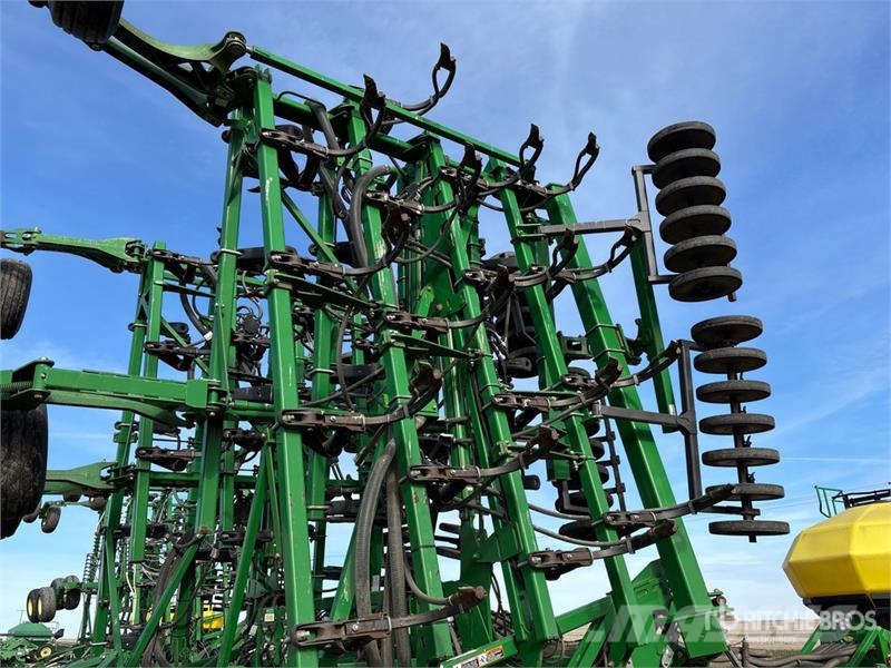 John Deere 1830 61 ft Air Drill 鑽頭