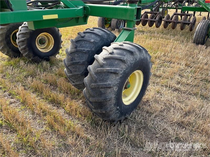 John Deere 1830 61 ft Air Drill 鑽頭