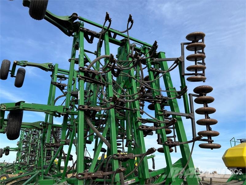 John Deere 1830 61 ft Air Drill 鑽頭
