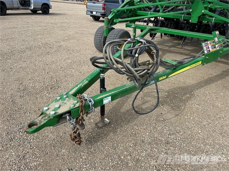 John Deere 1830 61 ft Air Drill 条播机