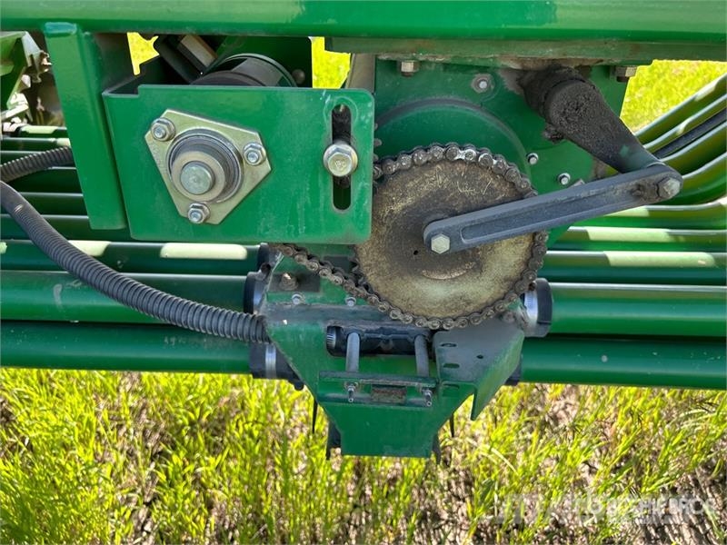 John Deere 1830 61 ft Air Drill 条播机