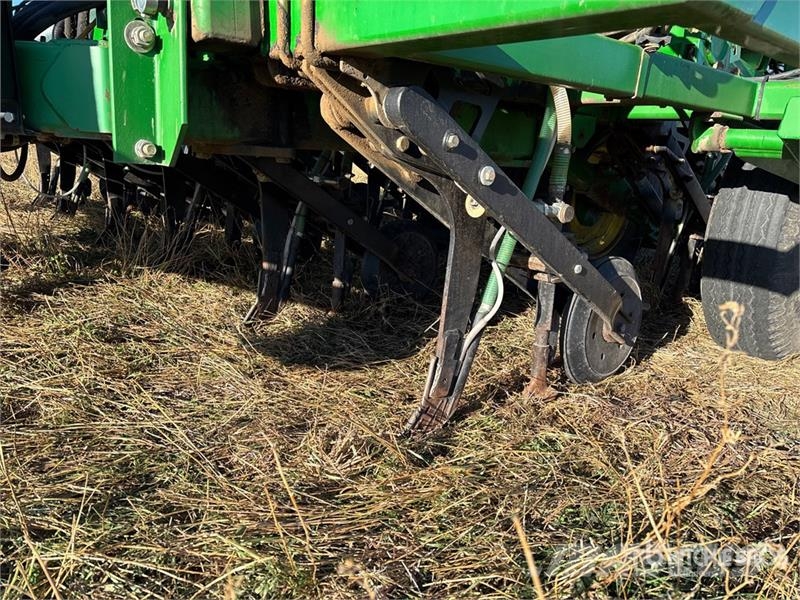John Deere 1870 鑽頭