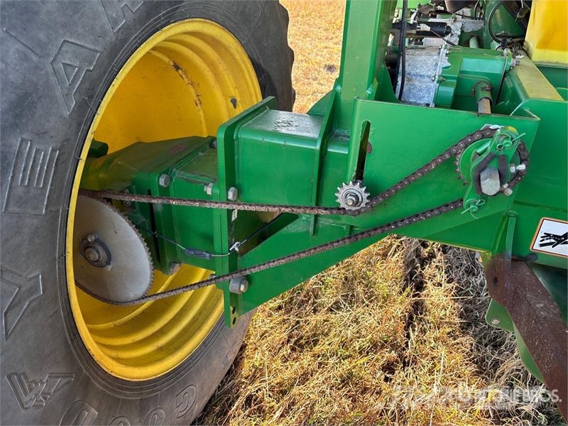 John Deere 1870 鑽頭