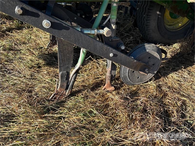 John Deere 1870 鑽頭