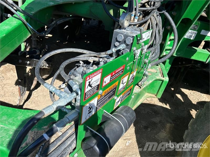 John Deere 1870 76 ft Air Seeder Mibzerler
