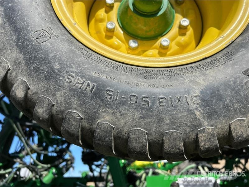 John Deere 1870 76 ft Air Seeder Mibzerler