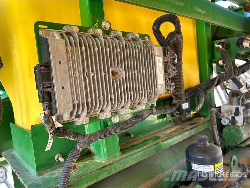 John Deere 1870 76 ft Air Seeder Mibzerler