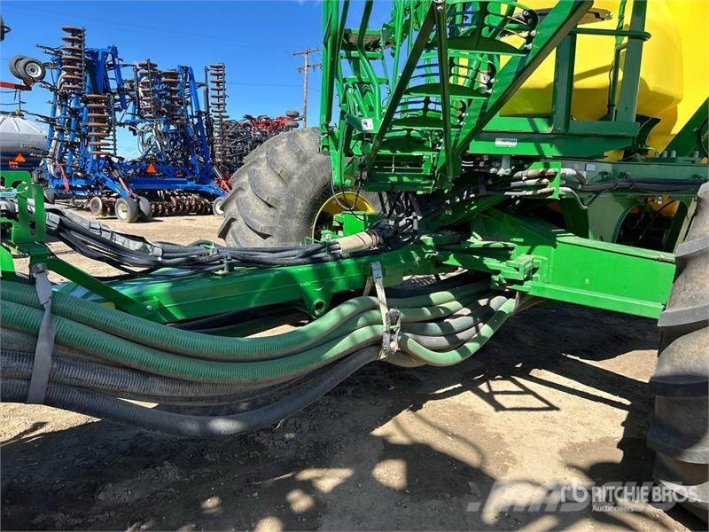 John Deere 1870 76 ft Air Seeder Mibzerler
