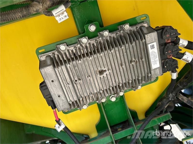 John Deere 1870 76 ft Air Seeder Mibzerler