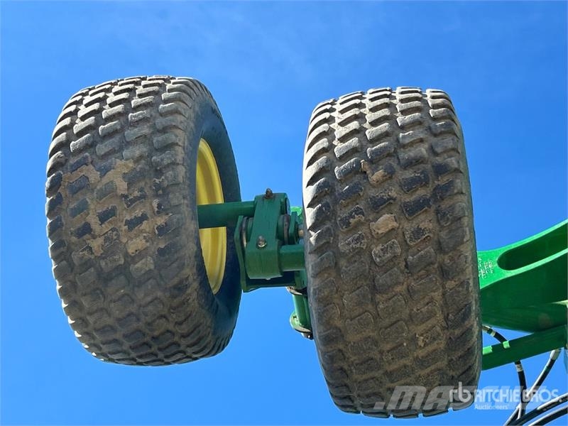 John Deere 1870 76 ft Air Seeder Mibzerler