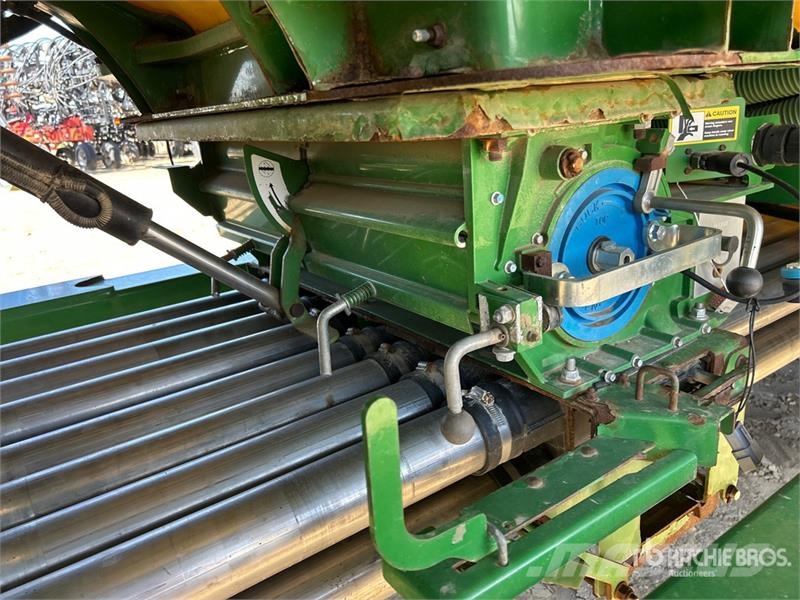 John Deere 1870 76 ft Air Seeder Mibzerler