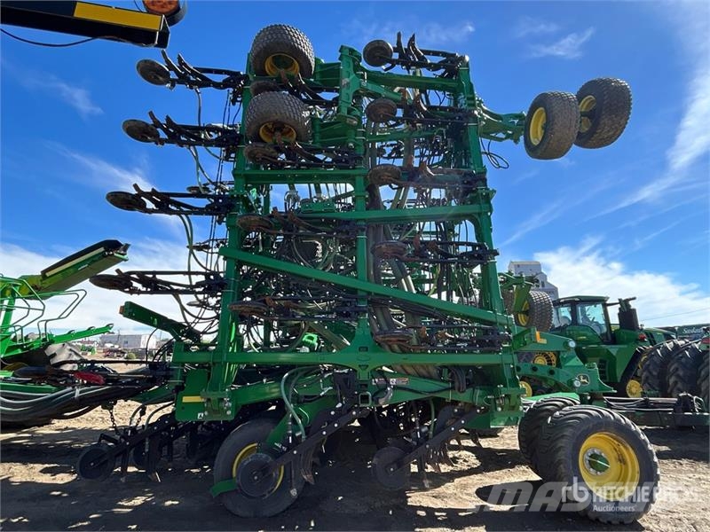 John Deere 1870 76 ft Air Seeder Mibzerler