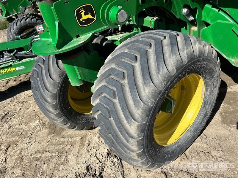 John Deere 1870 76 ft Air Seeder Mibzerler