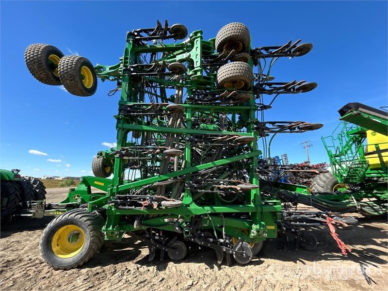 John Deere 1870 76 ft Air Seeder Mibzerler