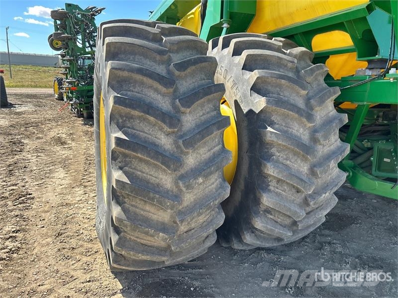 John Deere 1870 76 ft Air Seeder Mibzerler