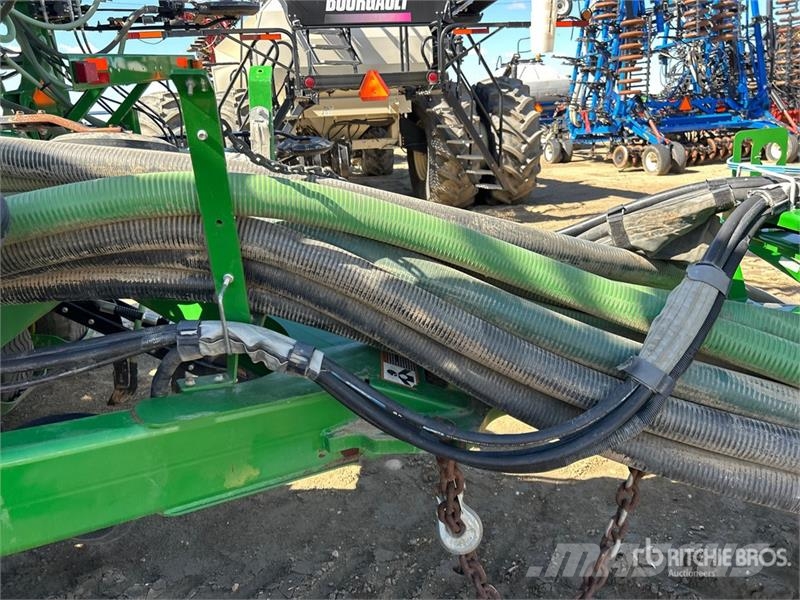 John Deere 1870 76 ft Air Seeder Mibzerler