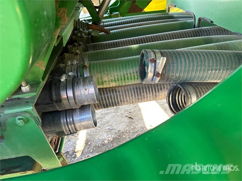 John Deere 1870 76 ft Air Seeder Mibzerler