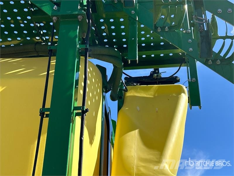 John Deere 1870 76 ft Air Seeder Mibzerler