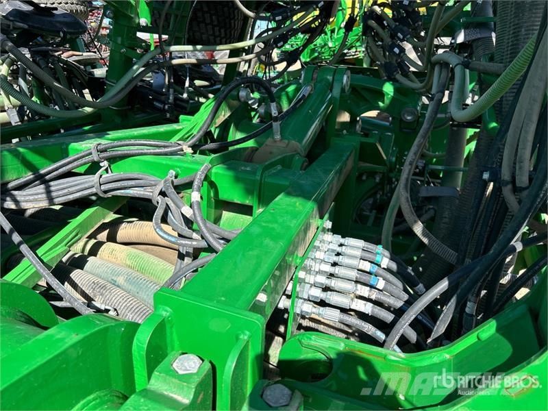 John Deere 1870 76 ft Air Seeder Mibzerler