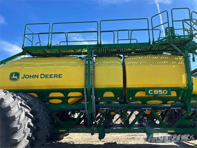 John Deere 1870 76 ft Air Seeder Mibzerler