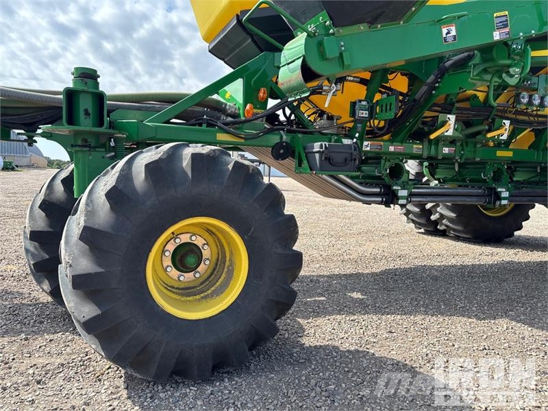 John Deere 1870X 56 ft Air Drill W/ 2016 John Deere 1910 Air Sorvetőgép