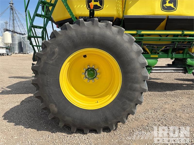 John Deere 1870X 56 ft Air Drill W/ 2016 John Deere 1910 Air Sorvetőgép