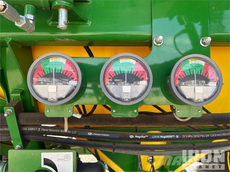 John Deere 1870X 56 ft Air Drill W/ 2016 John Deere 1910 Air Sorvetőgép