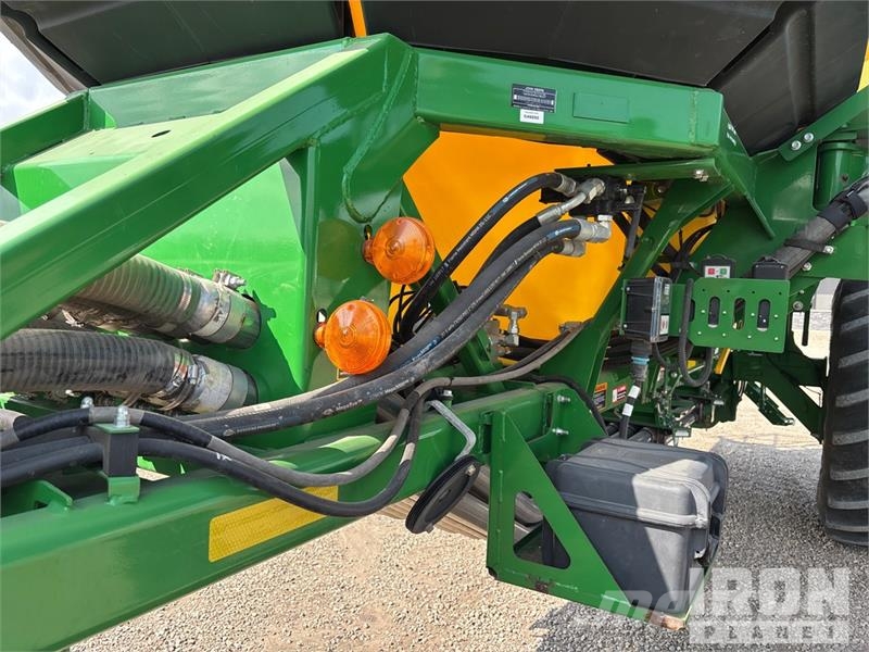 John Deere 1870X 56 ft Air Drill W/ 2016 John Deere 1910 Air Sorvetőgép