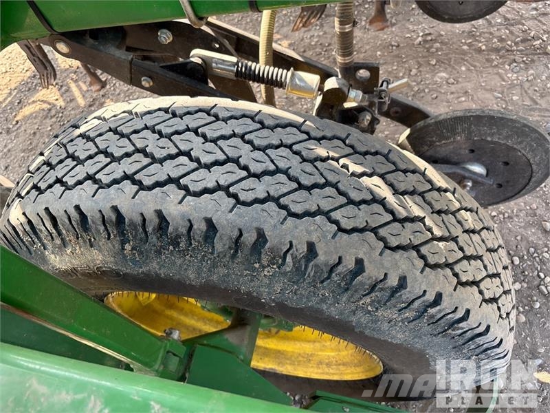 John Deere 1870X 56 ft Air Drill W/ 2016 John Deere 1910 Air Sorvetőgép