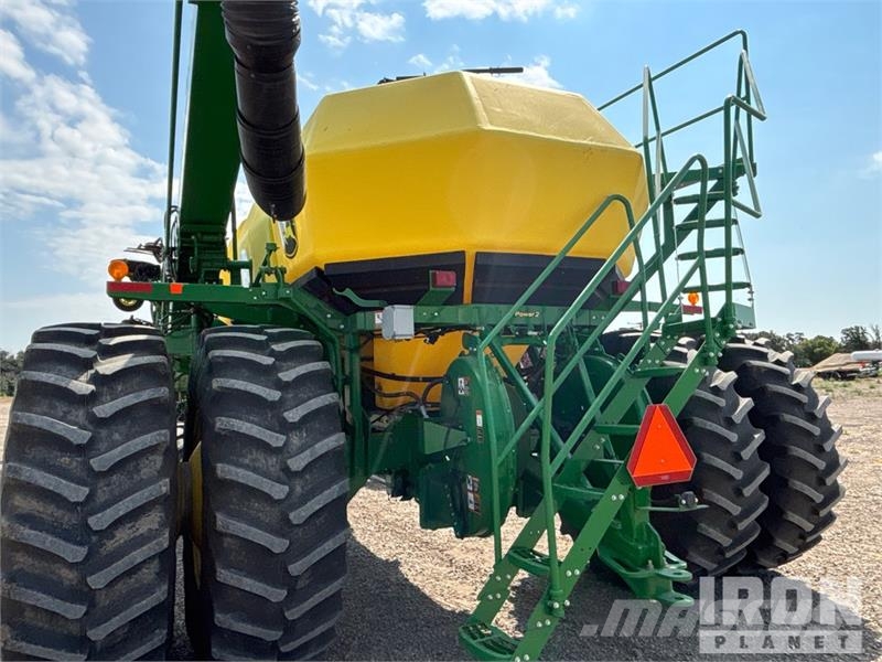 John Deere 1870X 56 ft Air Drill W/ 2016 John Deere 1910 Air Sorvetőgép