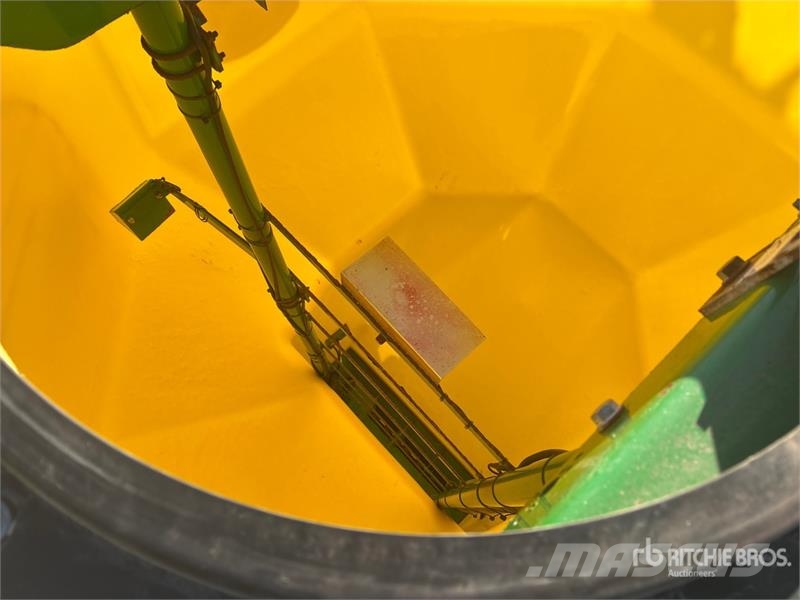 John Deere 1870X Conserva Pack 56 ft Air Drill ドリル